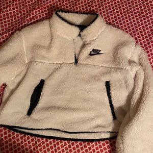 @nike soft pullover